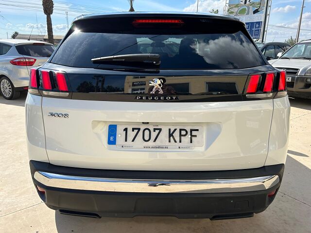 PEUGEOT 3008 ALLURE 1.2 AUTO SPANISH LHD IN SPAIN ONLY 57000 MILES SUPERB 2018